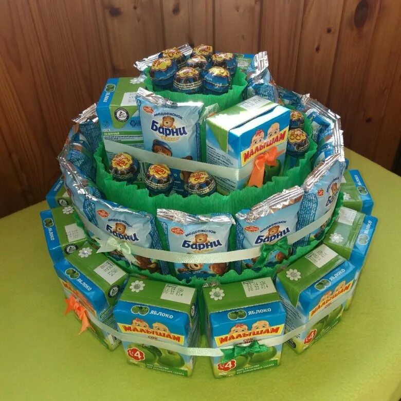 торт из барни и чокопай. торт из барни. торт из соков и барни в детский сад. торт из сока и барни мальчику. торт из соков и барни.