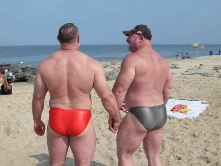 Daddies fat gays. Фат Беар ин спеедо. Fat man speedo Bear. Muscle Bears in speedo. Fat Silver Bear in speedo.