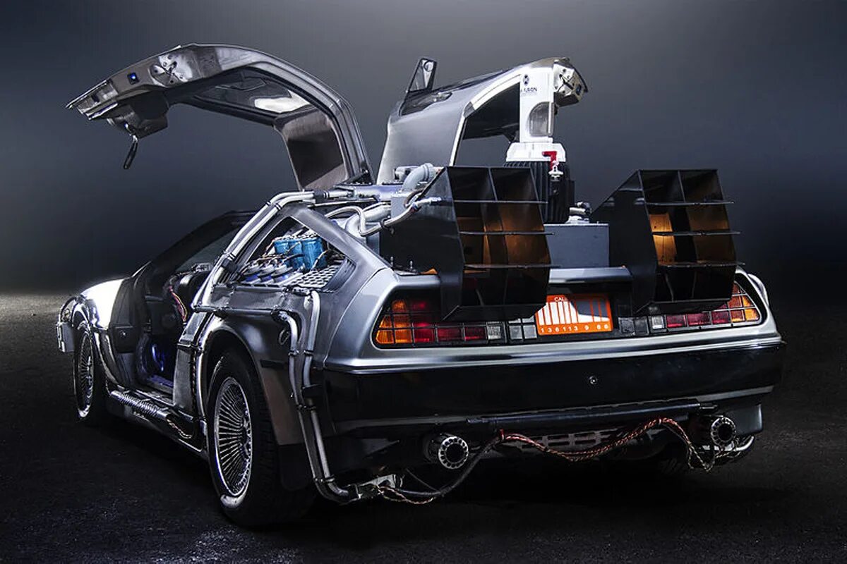 Delorean dmc-12 back to the future. Делориан назад в будущее. Delorean dmc-12 back to the future. Делориан 2009. Delorean dmc-12.