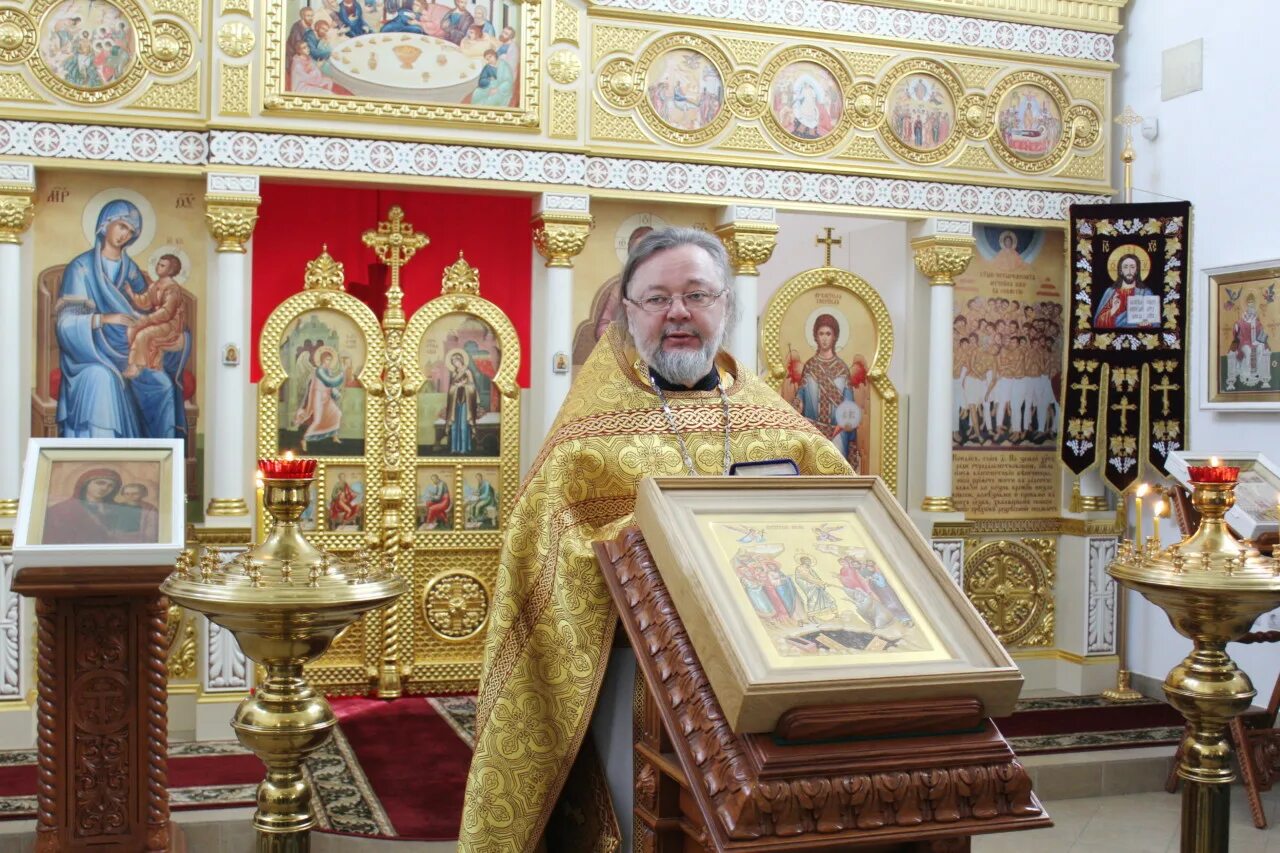 расписание храма 40 мучеников. церковь 40 мучеников в феодосии. расписание храма 40 мучеников. храм 40 севастийских мучеников в саратове. александр невский храм томск.