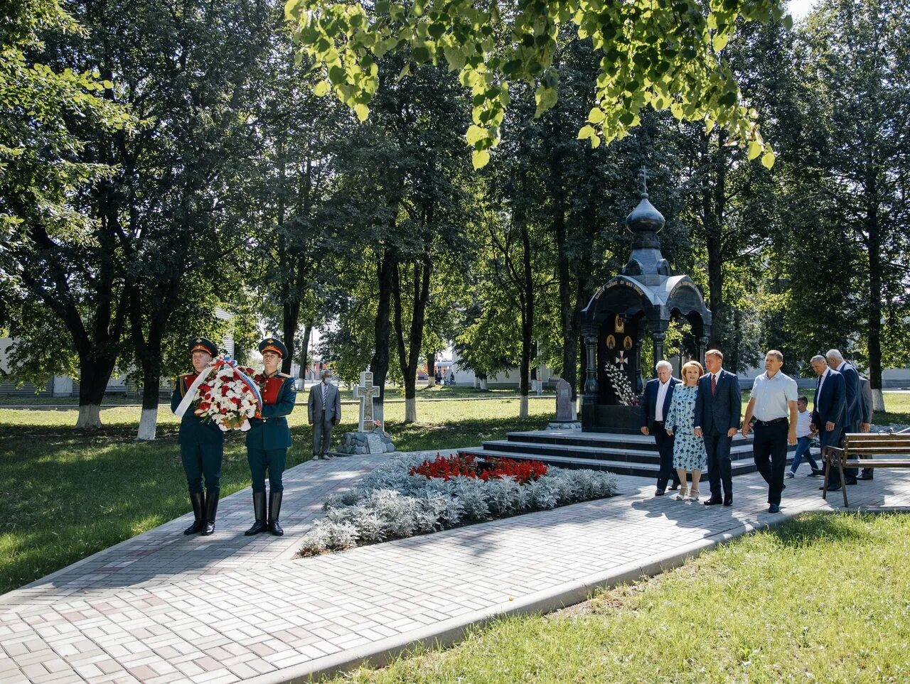 Под понырями