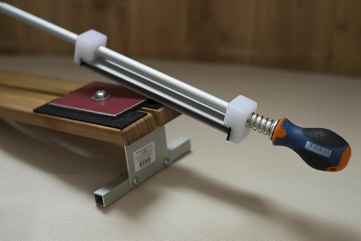 Приспособление для ножей. Приспособление для заточки ножей proxxon. точилка для ножей apex. точилка lansky apex. держатель для заточки ножей jet.