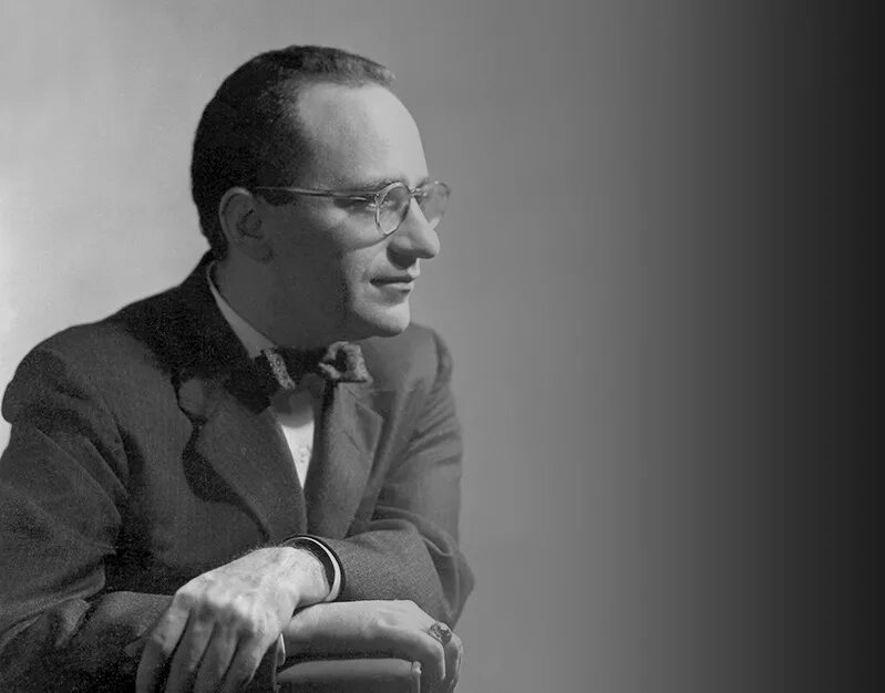 Мюррей ротбард фото. Мюррей ротбард. Мюррей ньютон ротбард. Мюррей ньютон ротбард. Мюррей ротбард американский экономист.