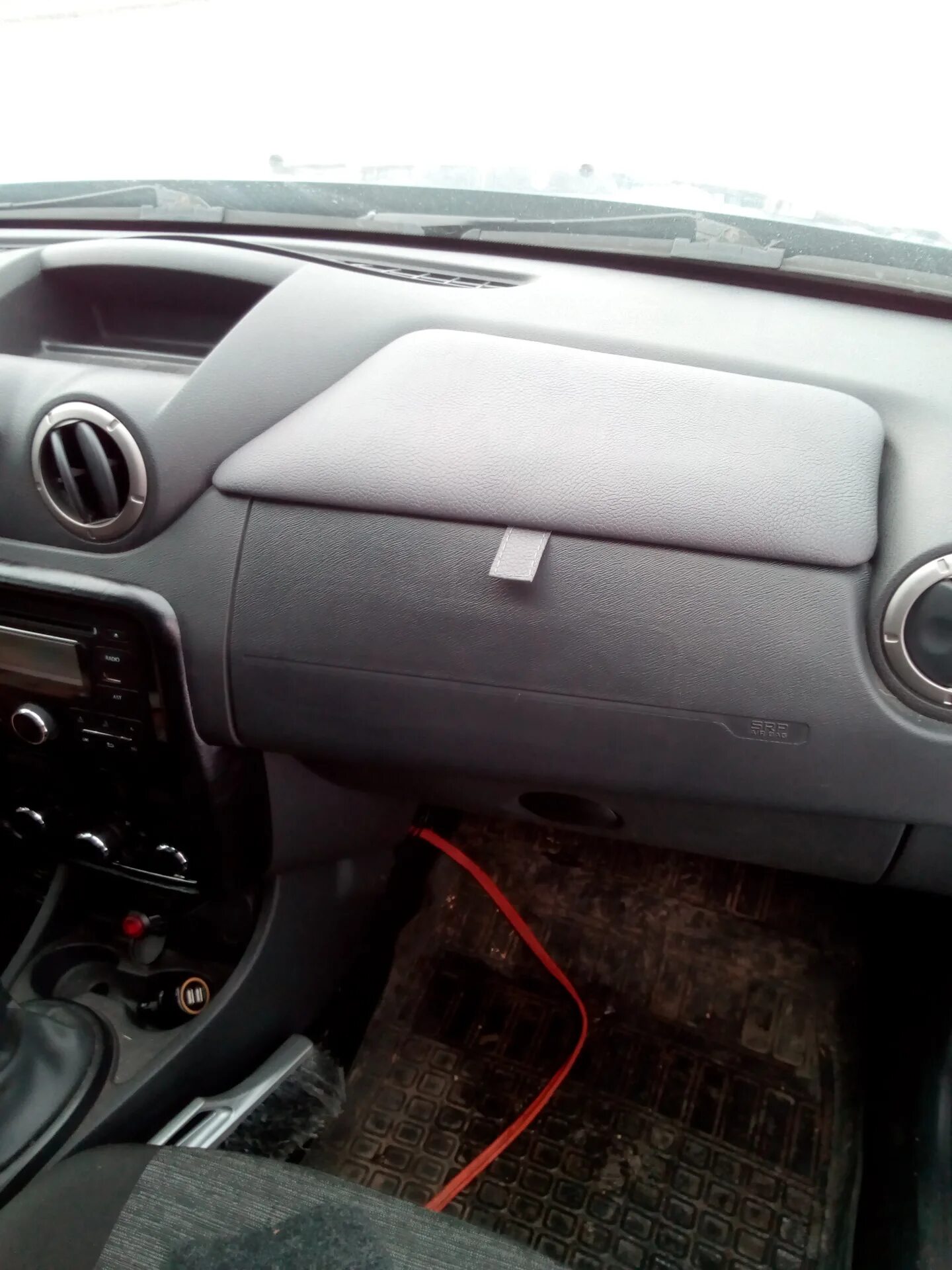 Свет в бардачке - Renault Duster (1G), 1,6 л, 2012 года электроника DRIVE2