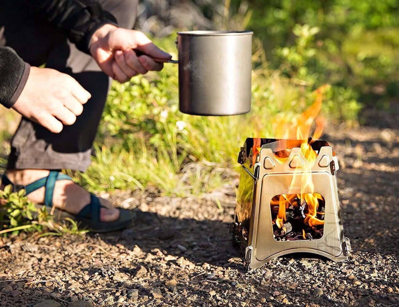 Camp stove. Camping Stove. Camping Wood Stove. Крутые походные гаджеты. Outdoor Wood Stove.