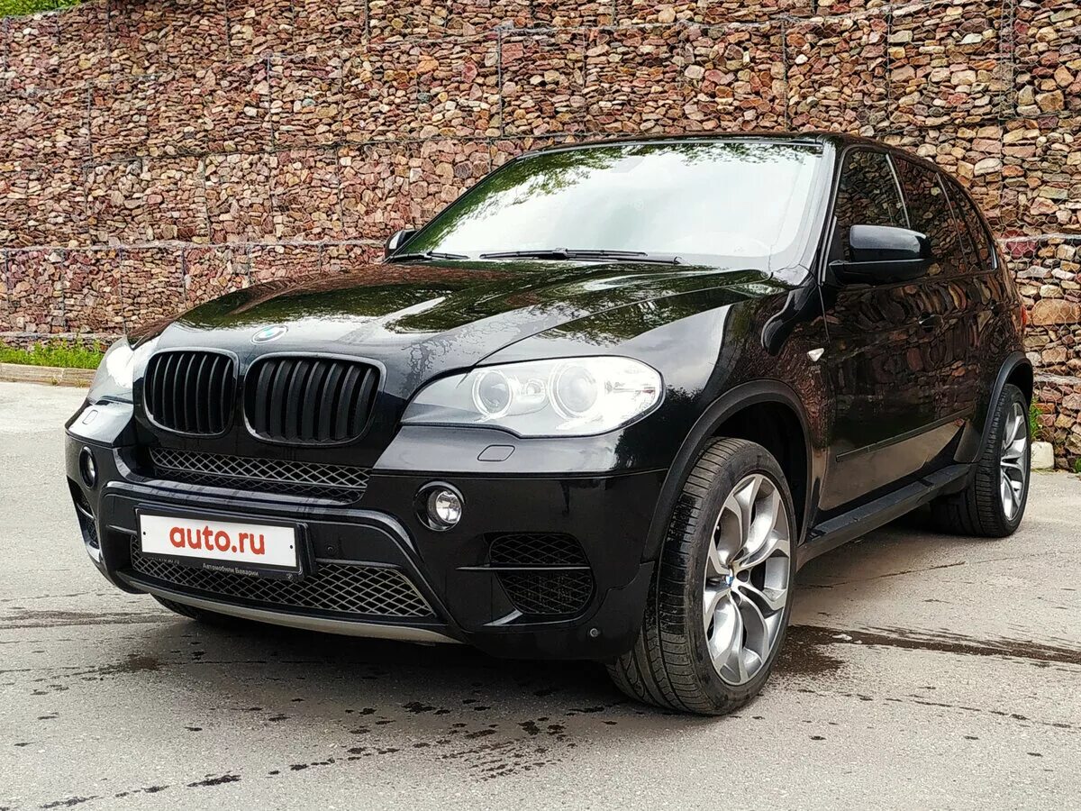Bmw x5 e70 black edition. Бмв x5 e70 черный. Bmw x5 e70 2010. Bmw x5 ii (e70) черный. Bmw x5 e70 рестайлинг.