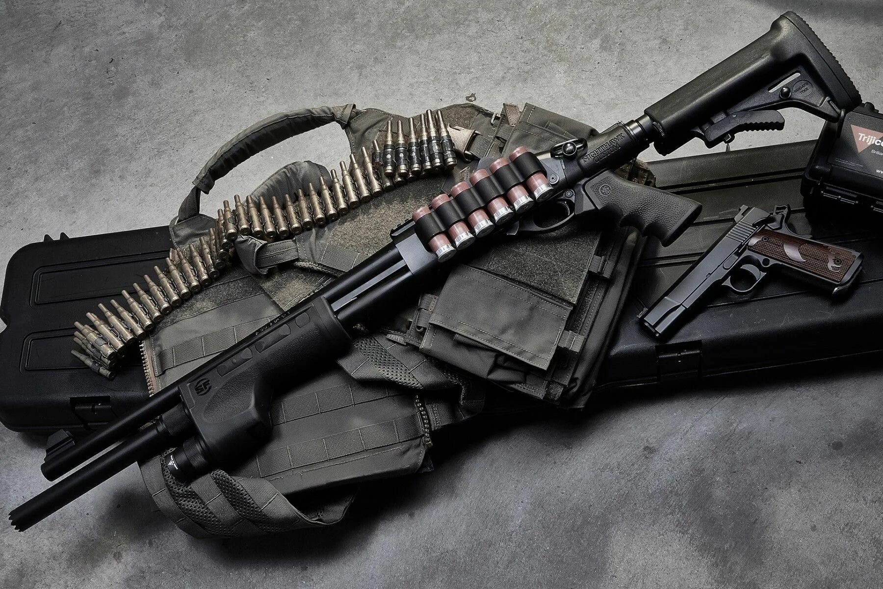 Combat guns. Дробовик Ремингтон тактический. Дробовик Ronin. Дробовик Сайга Тактикал. Шотган оружие пулемет.