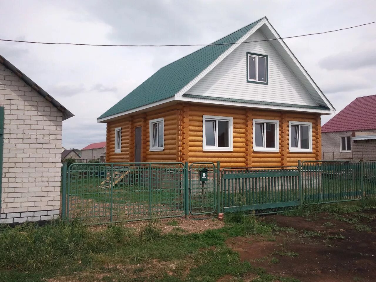 Строительство домов башкирия. Башкирский дом. Строительство домов башкирия. Таунхаус из оцилиндрованного бревна. Дома в прб.