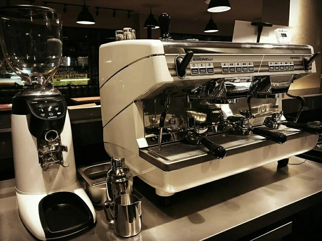 Nuova Simonelli кофемашина. Кофемашина nuova Simonelli Appia 2. Кофемашина Simonelli Appia. Нуова Симонелли кофемашина. Звук кофемашины