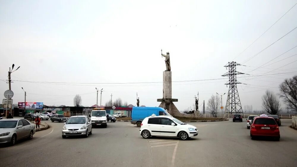 Наводнение в оше киргизия. Ош микрорайон западный. город ош памятники барсбека. памятник барсбеку ош. г.ош киргизия западный микрорайон.