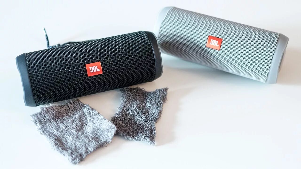 Как отличить jbl. JBL Flip 4 оригинал. JBL Flip 4 Special. JBL Flip 4 реплика. JBL Flip 4 внутри.