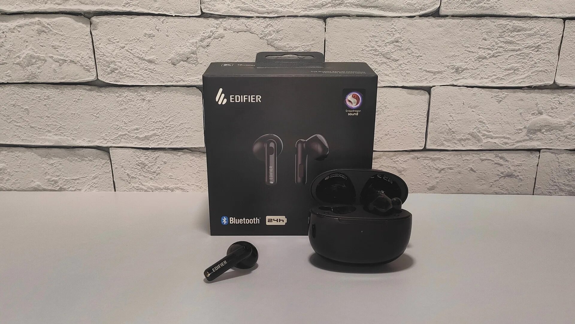 Edifier tws gt4. Edifier w220t. наушники edifier tws600 black. наушники edifier tws600 white.