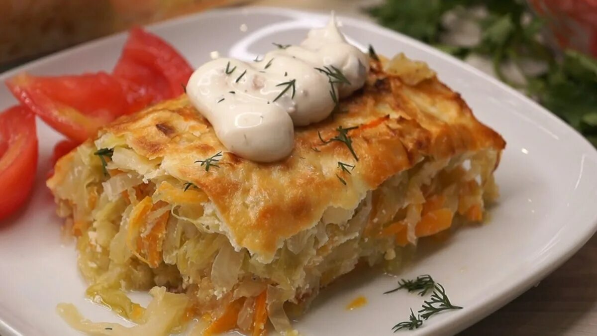 Запеканка из капусты с фаршем в духовке. Капустная запеканка. блюда из капусты запеканка. запеканка из свежей капусты. картофельная запеканка с тушеной капустой.