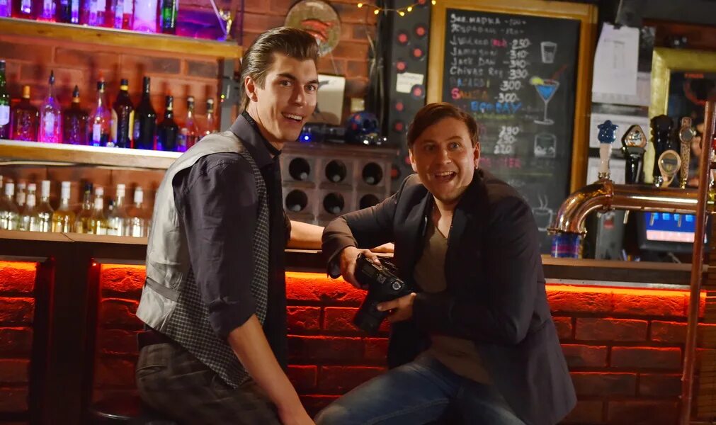 Фильм неопалимый феникс. Двое над пропастью сериал актеры. Феникс сериал россия. Неопалимый феникс 2019. Неопалимый феникс 2019.