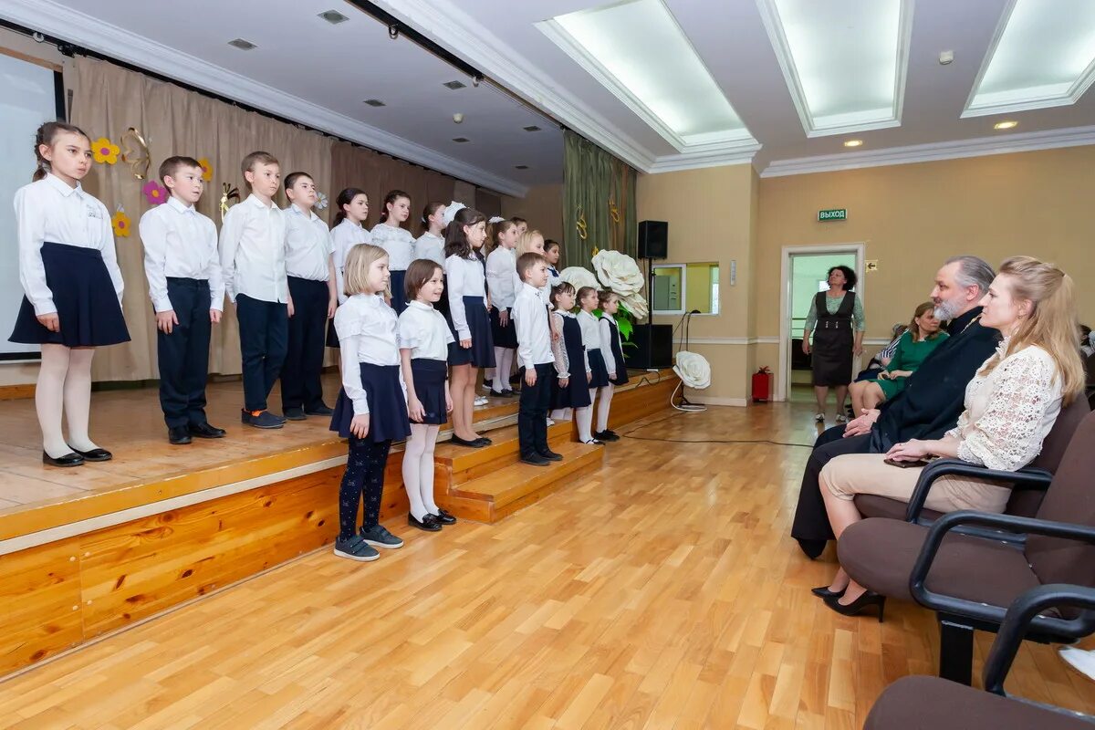 Сош 7. Седьмая школа курган. Курганская школа номер 7. Блок в школе. Г балаково саратовская область школа 7.