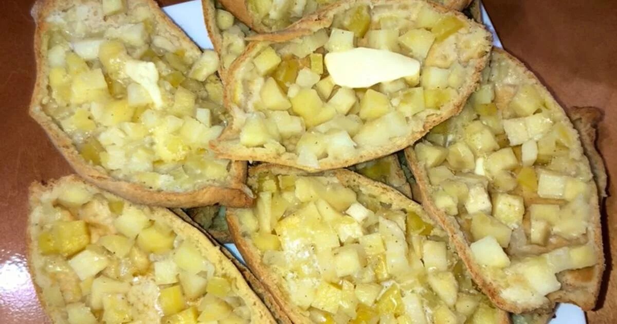 Пирог картошка пошагово. Постный пирог с капустой в духовке. Картофельно луковый пирог. Пирог с рыбой. Пирог картошка пошагово.