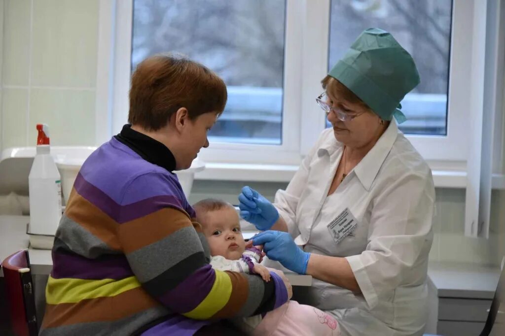 Сайт 17 детской поликлиники. Детская поликлиника Раменки. Московская детская городская больница. Поликлиника 131 Раменки. Медсестра в детской поликлинике.