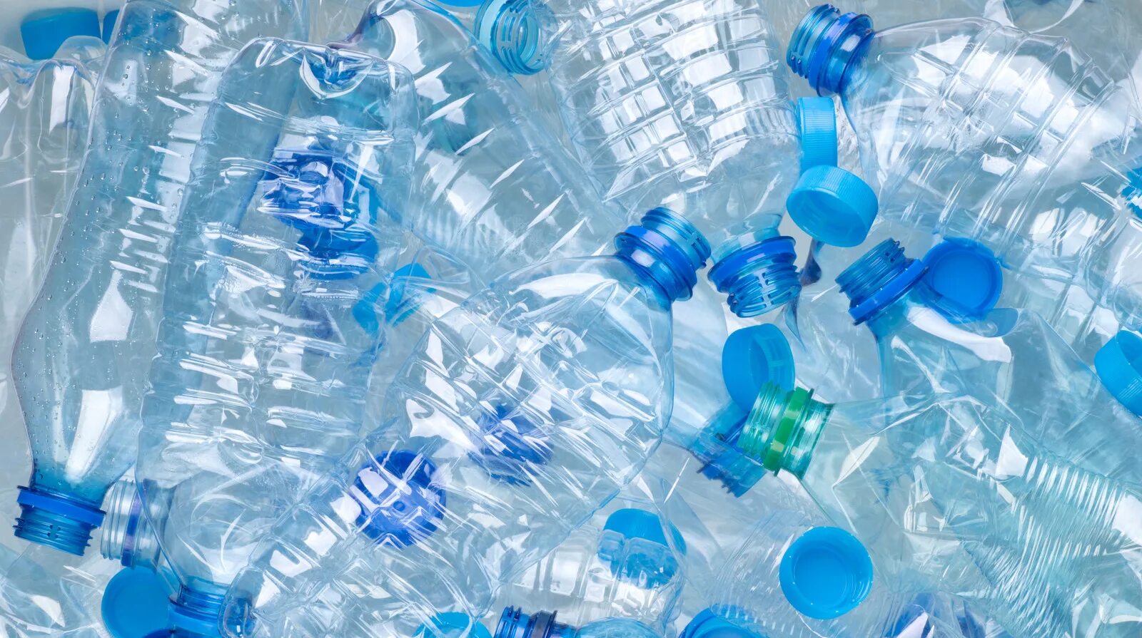 White plastic bottle. Hot plastic. Липс игрушки. Hot plastic. Hot plastic.