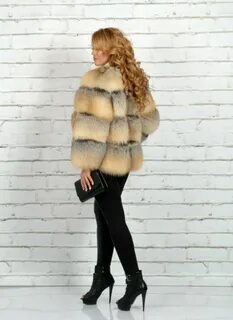Короткая шуба из лисы