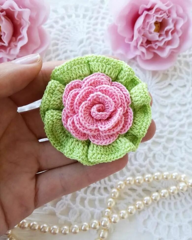 Мк вязаных. Крючок "цветок". Вязаная обезьянка амигуруми. Вязание крючком цветы анютины глазки. Вязаные цветы.