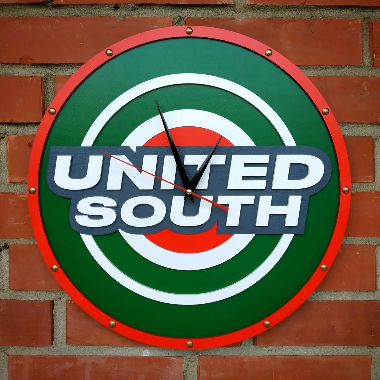 Картинки локомотив ультрас. Офис united south. Локомотив (футбольный клуб, москва). United s. Фанатского объединения unitedsouth.