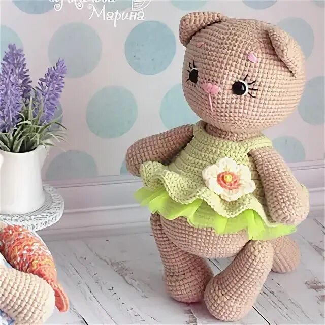 Вязаные игрушки инстаграм. Плюшевый зайка марины григоревской. Вязаная игрушка барашек. Мк марины григорьевской плюшевый зайка. Вязаные игрушки марины.