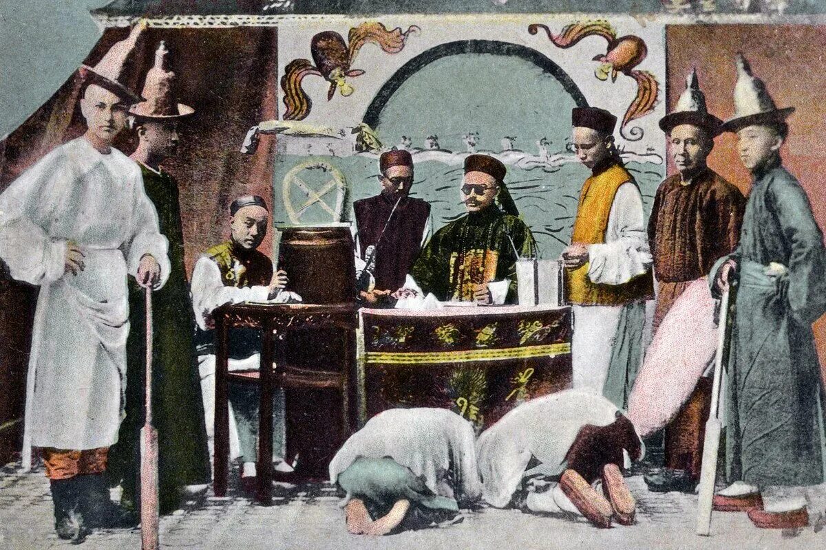 Чиновник в 12 веке. Чиновник 18 века. Чиновник в 12 веке. Одежда византийцев 10 век. Бояре 16 века.