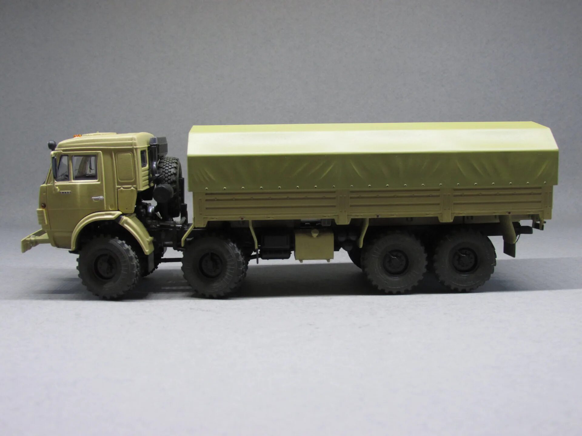 Авд модель камаз. Камаз 1/43 avd. камаз 6350 avd. камаз 6350 1 43. камаз 6350 модель.