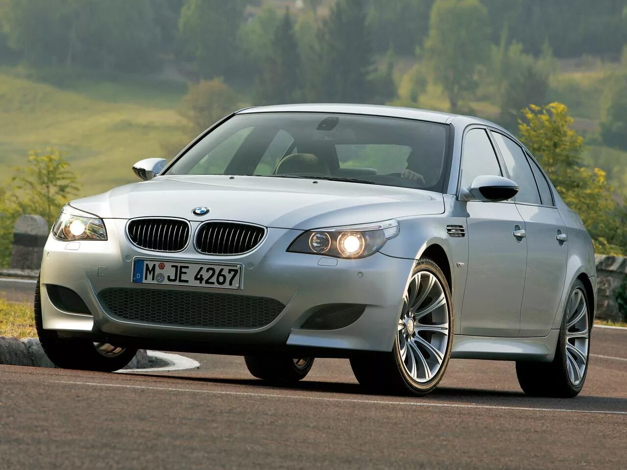 BMW 5 e60. BMW m5 60 e60. BMW m5 e60 2004. БМВ м5 е60.