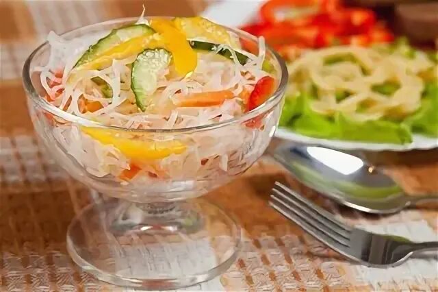 Рецепт салата фунчоза с креветками и овощами