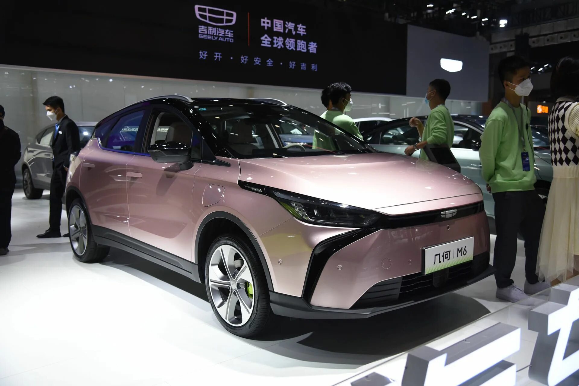 Byd seal 2024. Chery cowin 2022. Chery concept 2022. Exeed exlantix et 2024. Китайский электромобиль.