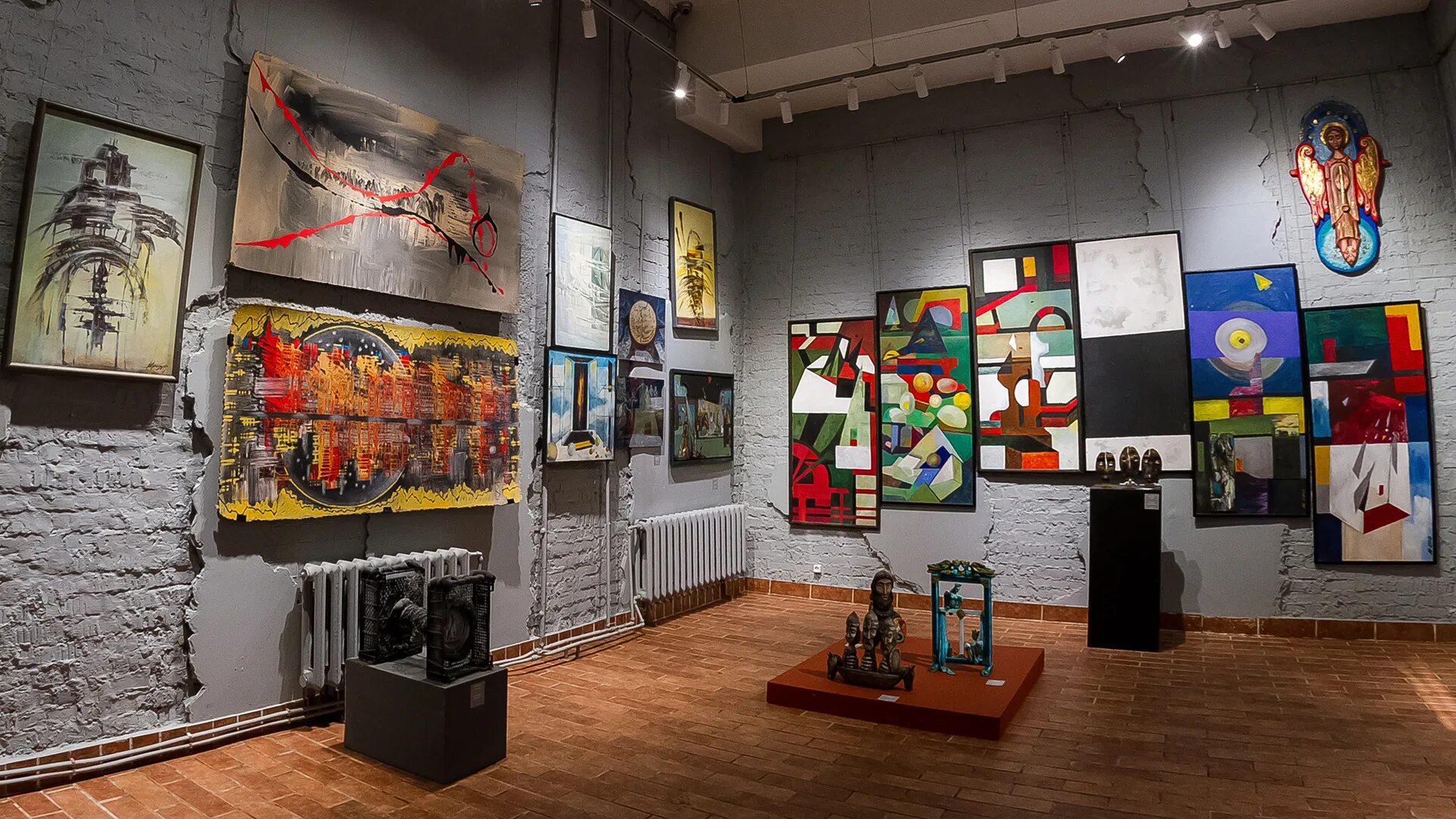 Перми. Цвз пермь залы. Выставочный зал пермь. Пермский музей современного искусства. Центральный выставочный зал г.