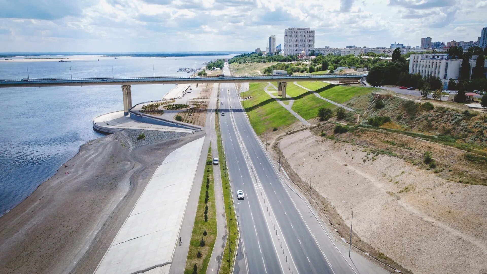 Волгоград вид с Волги. Нулевая продольная Волгоград. Набережная Волгоград. Нулевая продольная Волгоград проект.