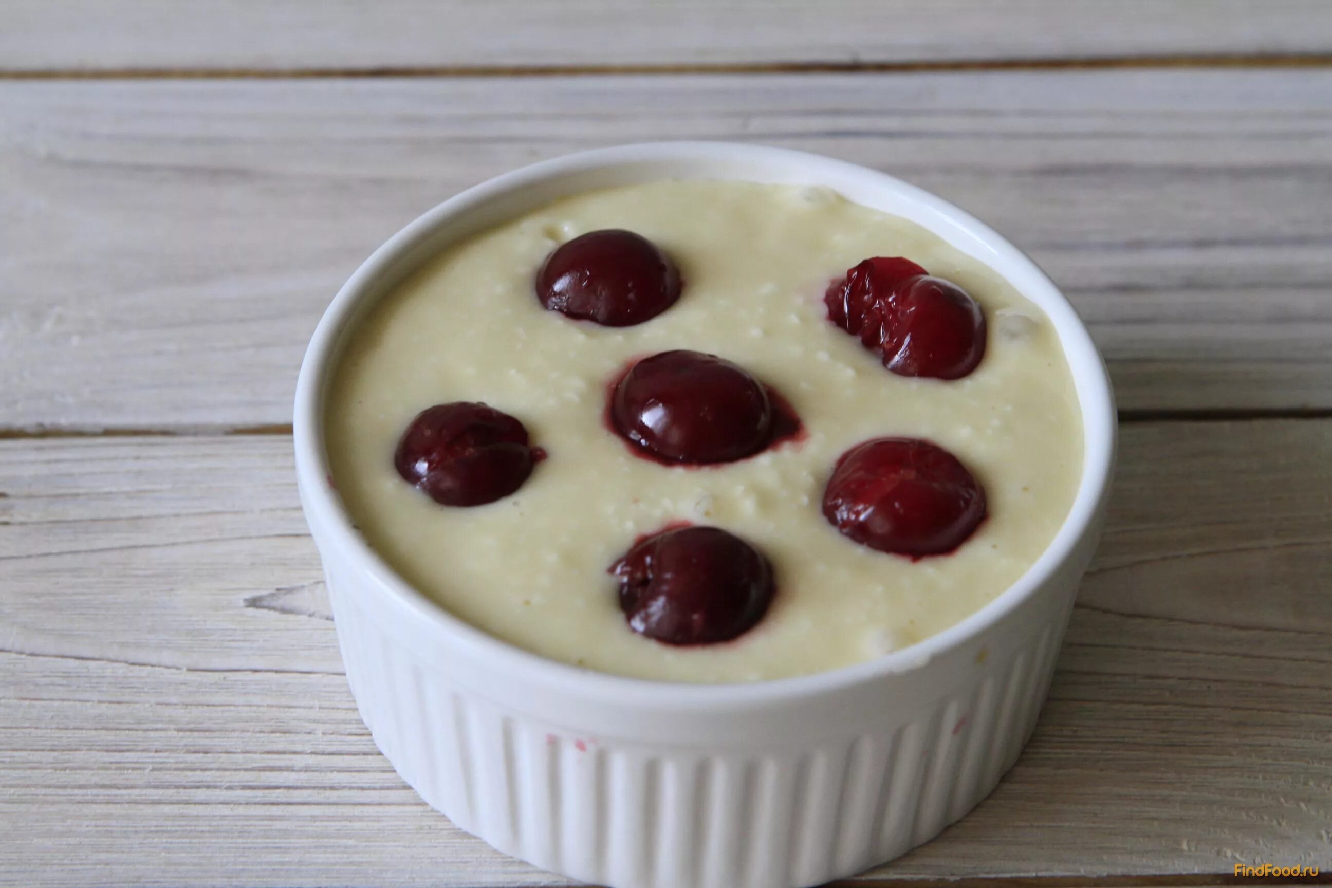 творожно вишневый пирог. творог с вишней рецепт. творожная запеканка с вишней. пирог с творогом и вишней дзен. творожно вишневый пирог.