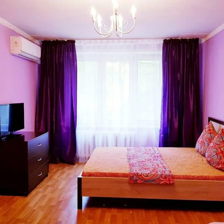 геленджик апартаменты с видом на море. однокомнатная квартира в питере. съемная квартира. сутични комната. однокомнатная квартира в москве.