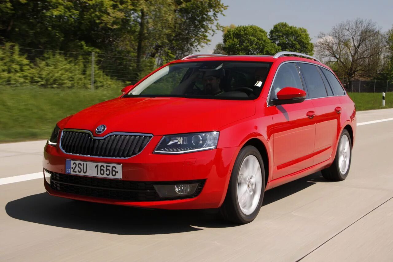 Автомобиль шкода. Skoda Octavia III. Шкода Октавия 3. Шкода Октавия 1.2 Комби. Skoda Octavia 1.2 МТ, 2014.