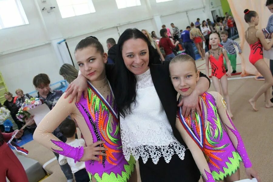 акробатика в екатеринбурге. спортивная акробатика екатеринбург. акробатика в екатеринбурге. акробатика в екатеринбурге. милена токарева акробатика.