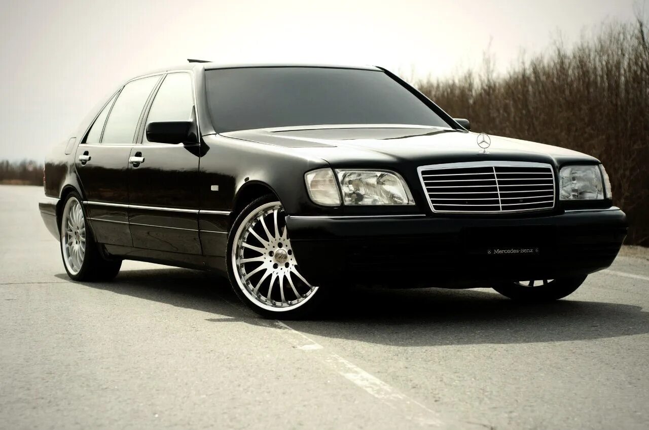 Https w140. Мерседес w140 кабан. Mercedes Benz w140 s600. Мерседес w140 s600. Мерседес-Бенц 140 кабан.