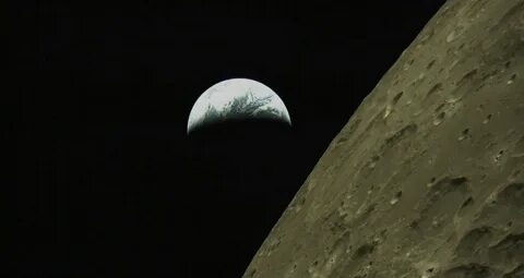 Фото второй луны