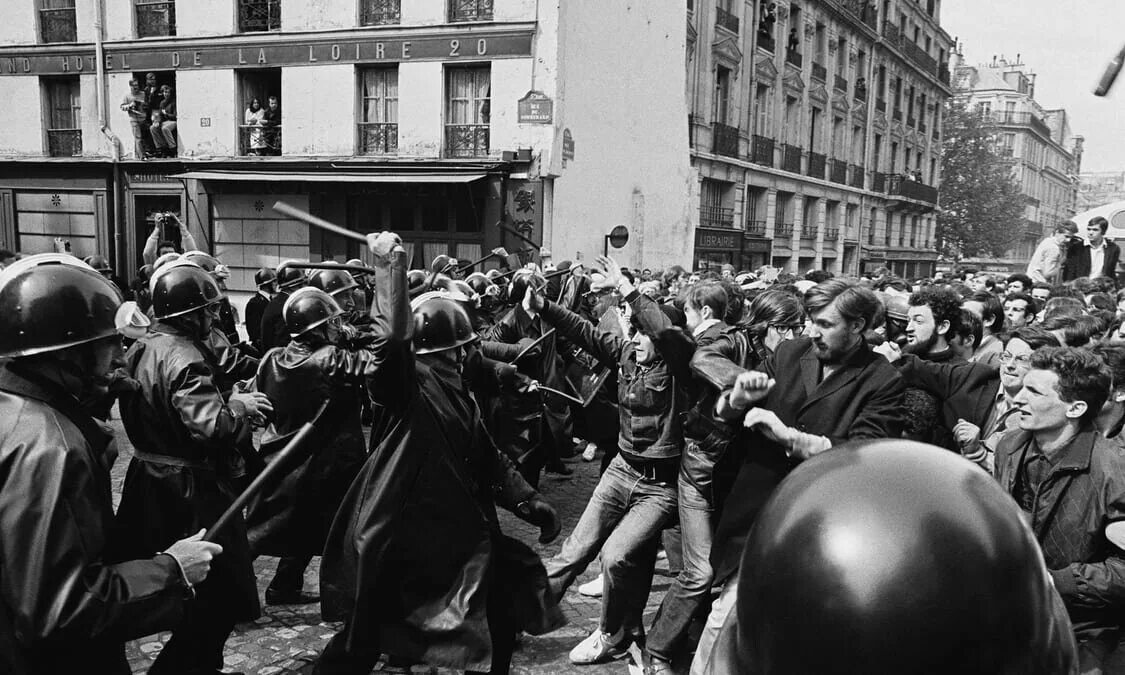 Когда начались волнения. Студенческие волнения во Франции в 1968. Париж 1968 студенческие бунты. Студенческие беспорядки в Париже 1968. Протесты во Франции 1968.