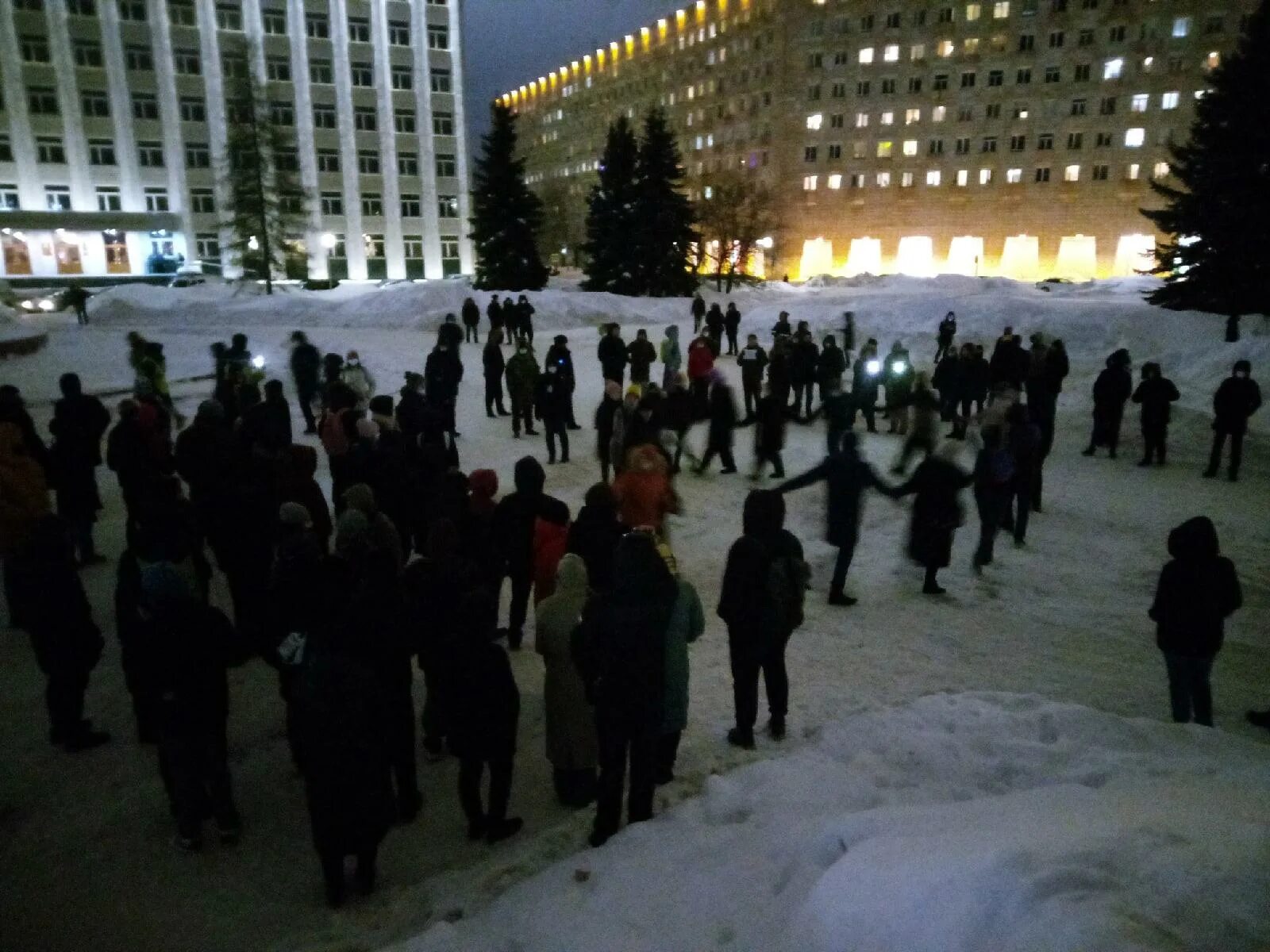 Новости дня на 24 февраля 2024. Митинги в москве 2022. Новости дня на 24 февраля 2024. 15 февраля 2024. Парк памяти волгоград спартановка.