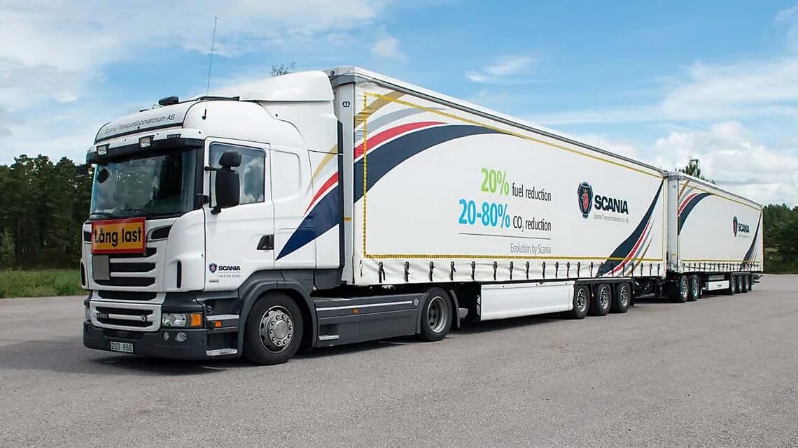 Вольво скандинавская сцепка. Скандинавская сцепка. Шведская сцепка volvo. Скандинавская сцепка. Шведская сцепка автопоезд scania.
