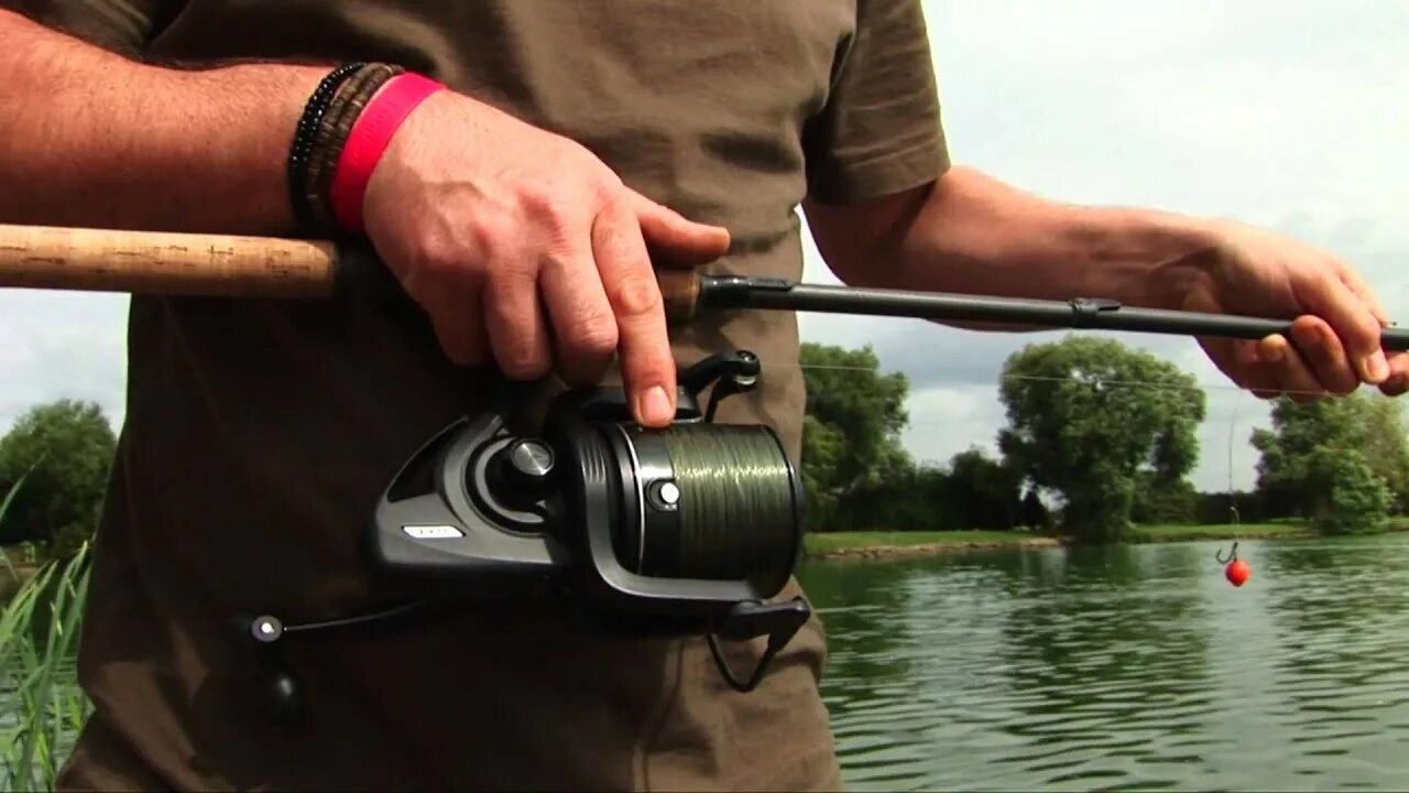 Fox карпфишинг. Телевизор для рыбалки. Fox рыбалка. Fox Carp Fishing. Рыбалка fox