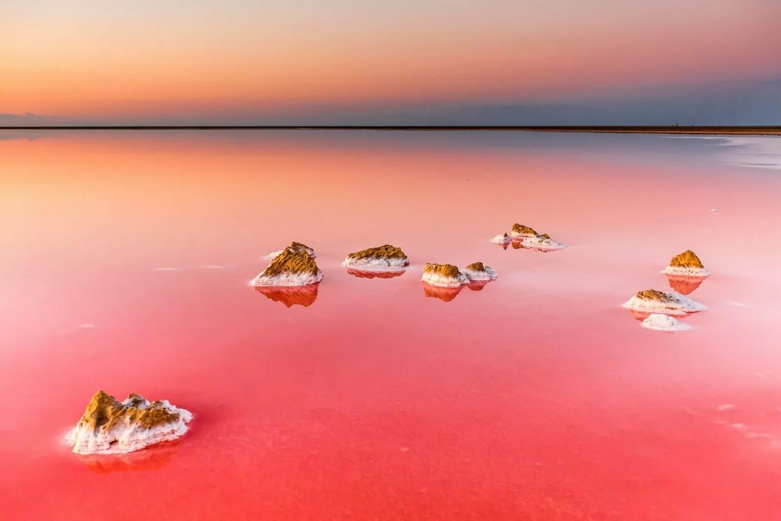 Кояшское розовое озеро в Крыму. Кояшское озеро Керчь. Сасык Сиваш озеро. Кояшское озеро (розовое озеро). Розовый водоем в крыму