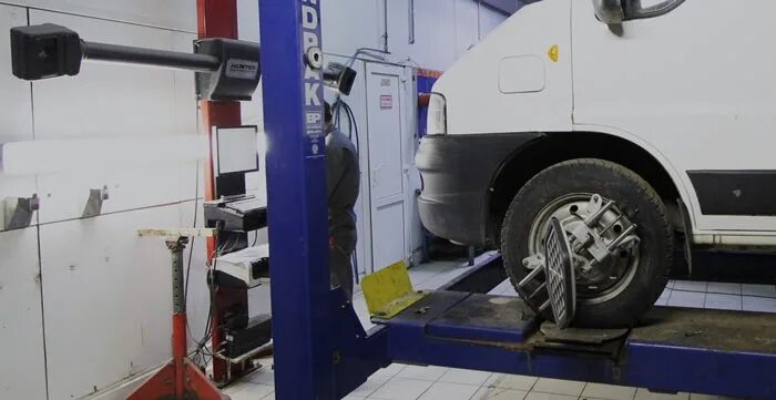 Автосервис в ангаре планировка. Автоэлектрики, мурманск. Развал bmw g20. Развал схождение. Автосервис на 2 брянской красноярск.