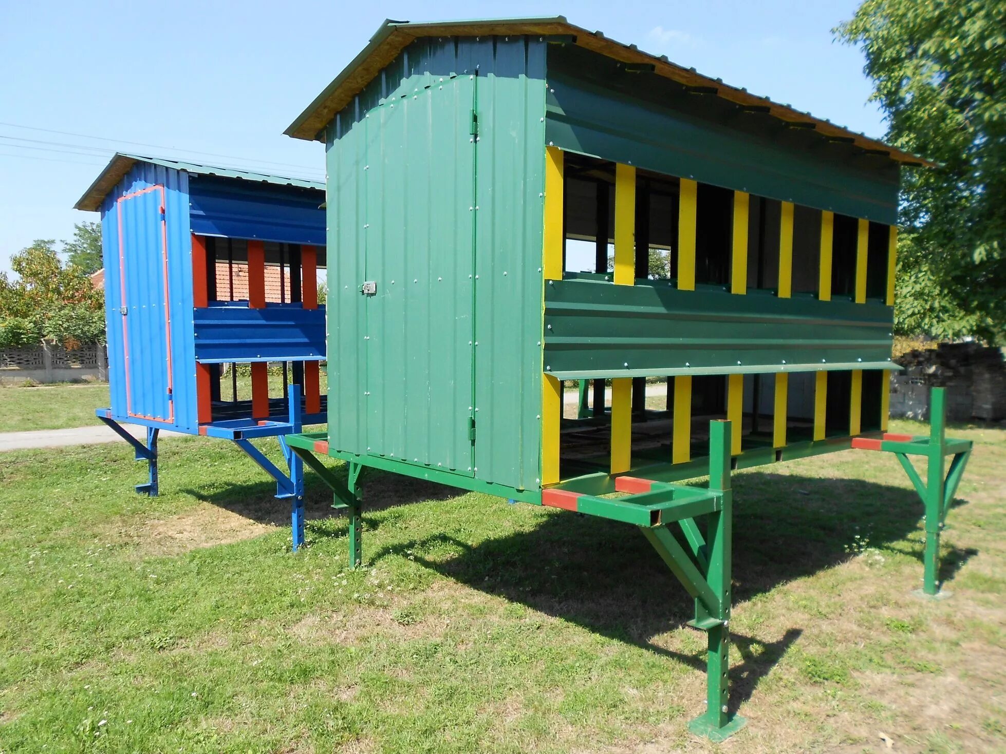 Павильон для пчел. Кассетный пчелопавильон берендей. Кассета пчелопавильон берендей. Кассетный пчелопавильон. Пчелопавильон берендей на колесах.