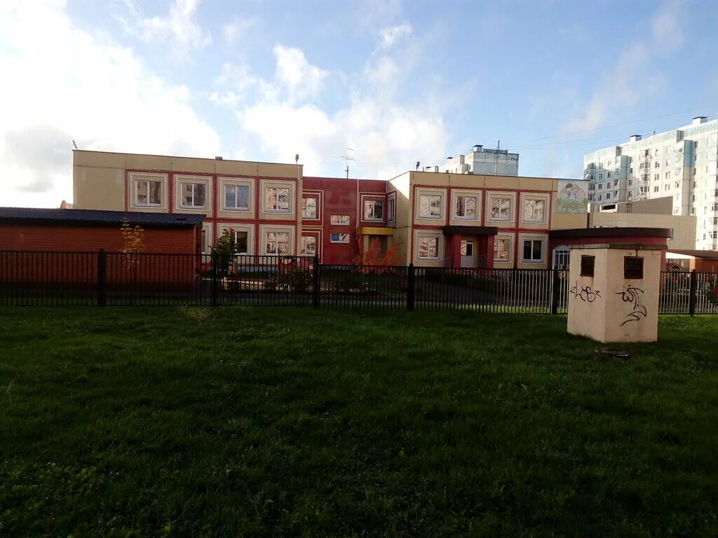 Детский сад снежинка смоленск. Химиков 20а. Детский сад 10 родничок архангельск. Сады череповец. Детские сады череповец заречье.