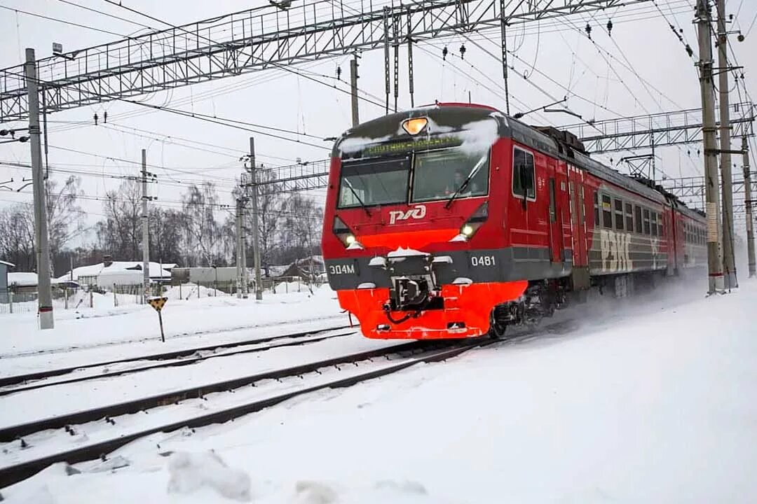 Туту савеловское направление сегодня электрички. Электричка МЖД. Казанское направление МЖД. Железная дорога Казанского направления. Электропоезд до станции.