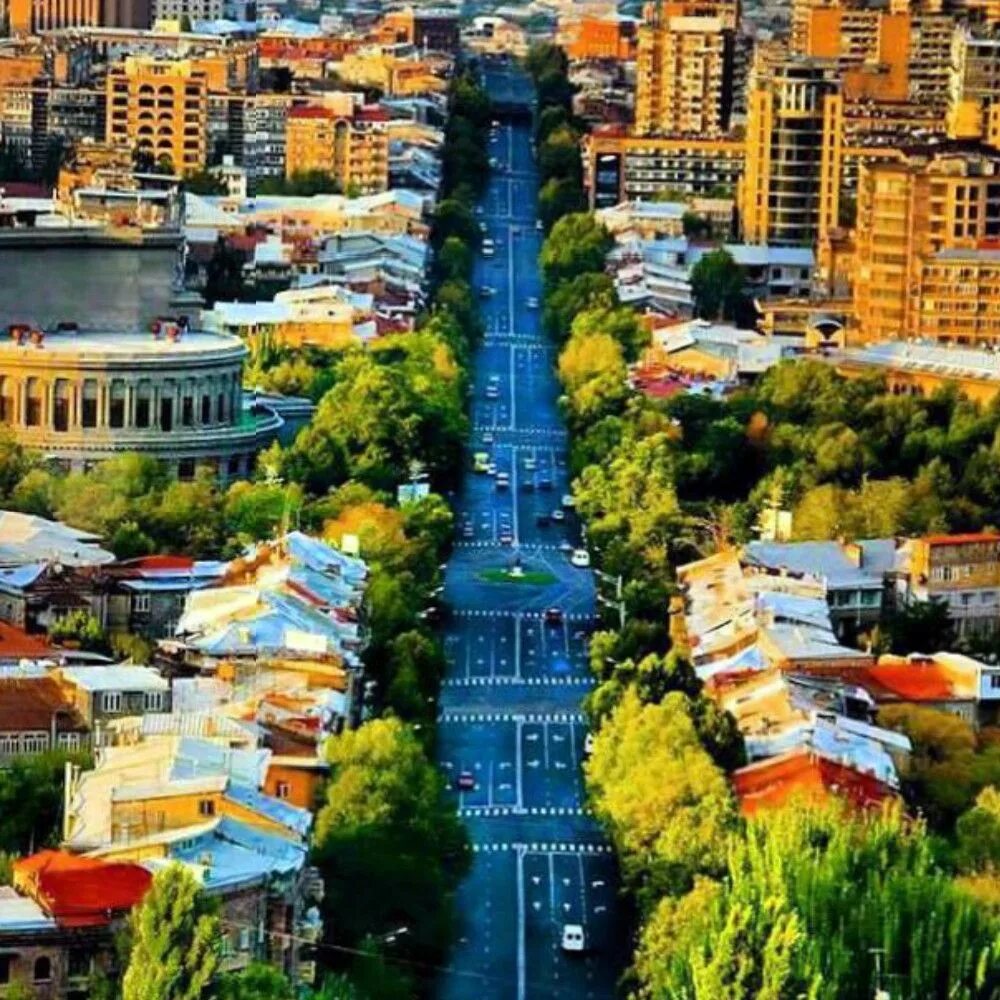 Ереван летом. Армения Ереван. Столица Армении Ереван. Ереван центр города. Ереван Черемушка.