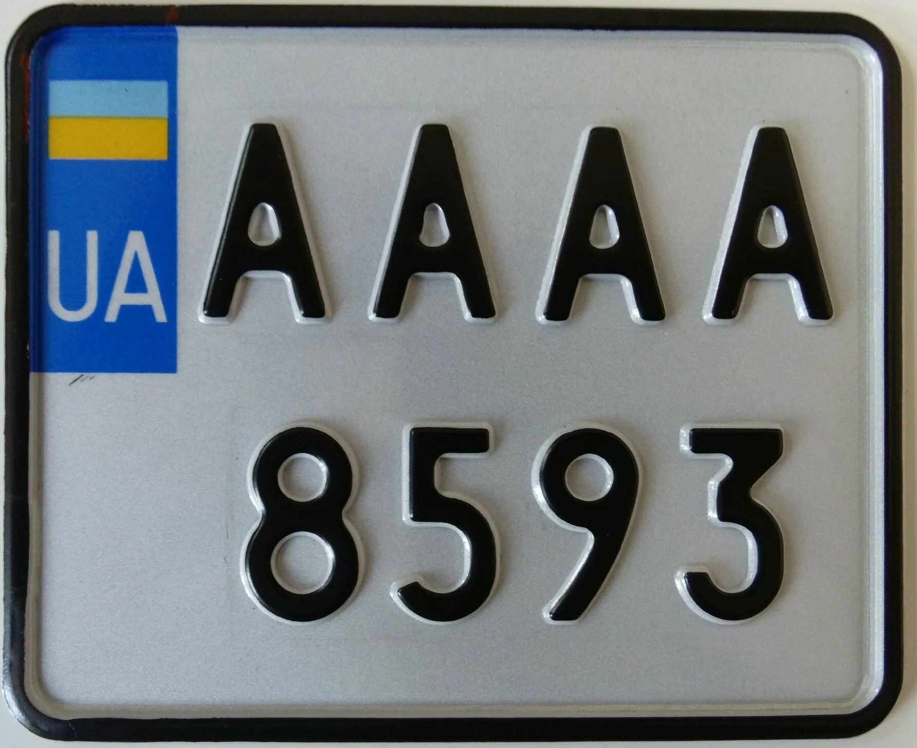 Автономера 43. Автомобильные номера. Автомобильный номерной знак. Машинные номера. Табличка автомобильный номер.